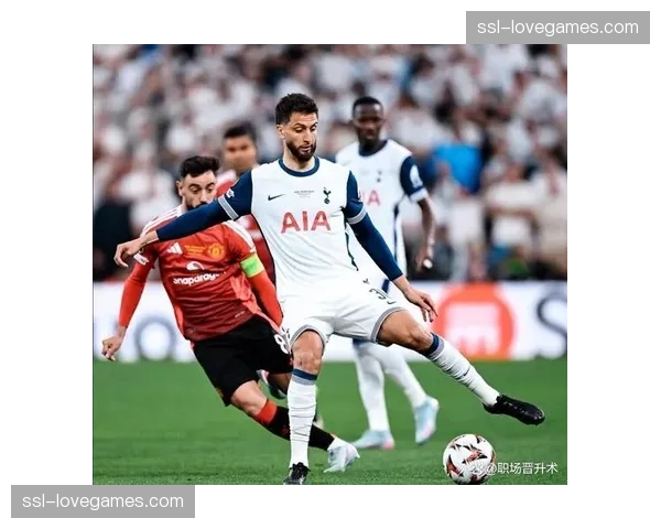 热刺场均失球1.6个联赛第17，防守三区保护严重不足